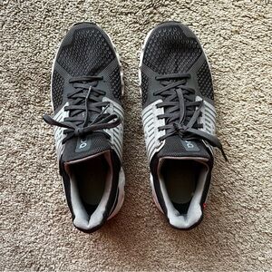 EUC Men’s On Running Cloudswift Running Shoe Size 8.